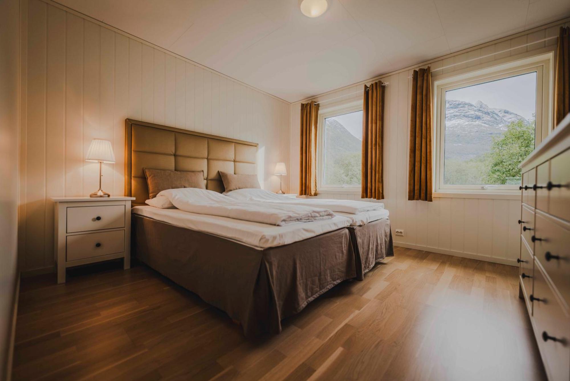 Loen Apartments Экстерьер фото